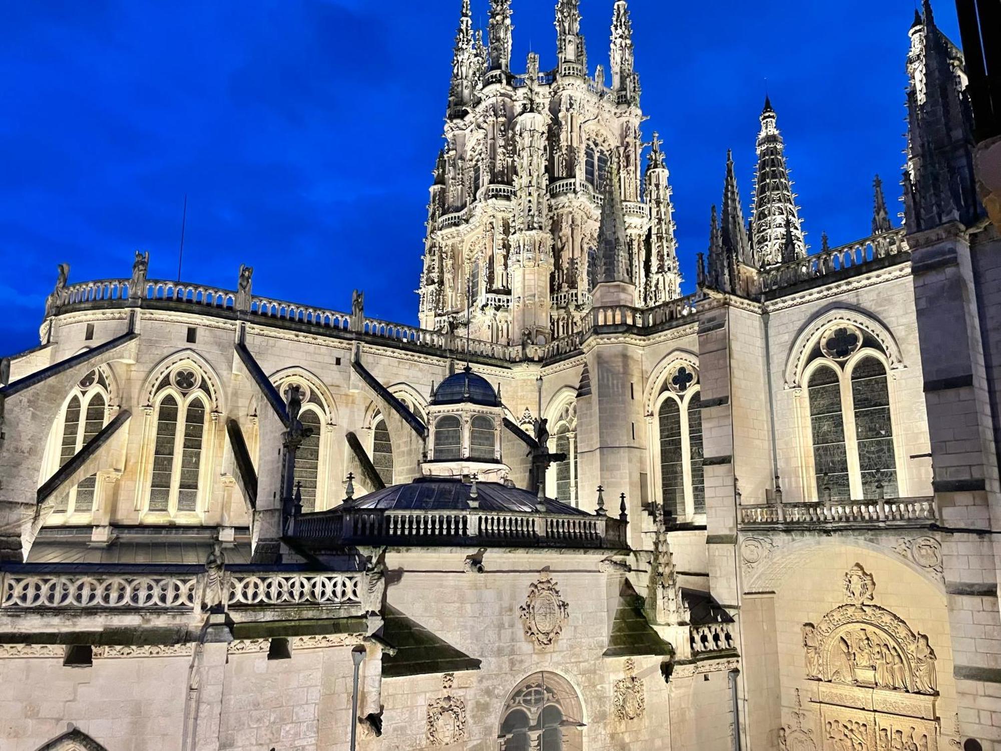 Апартаменты Acariciando La Catedral Vista Espectacular Бургос Экстерьер фото