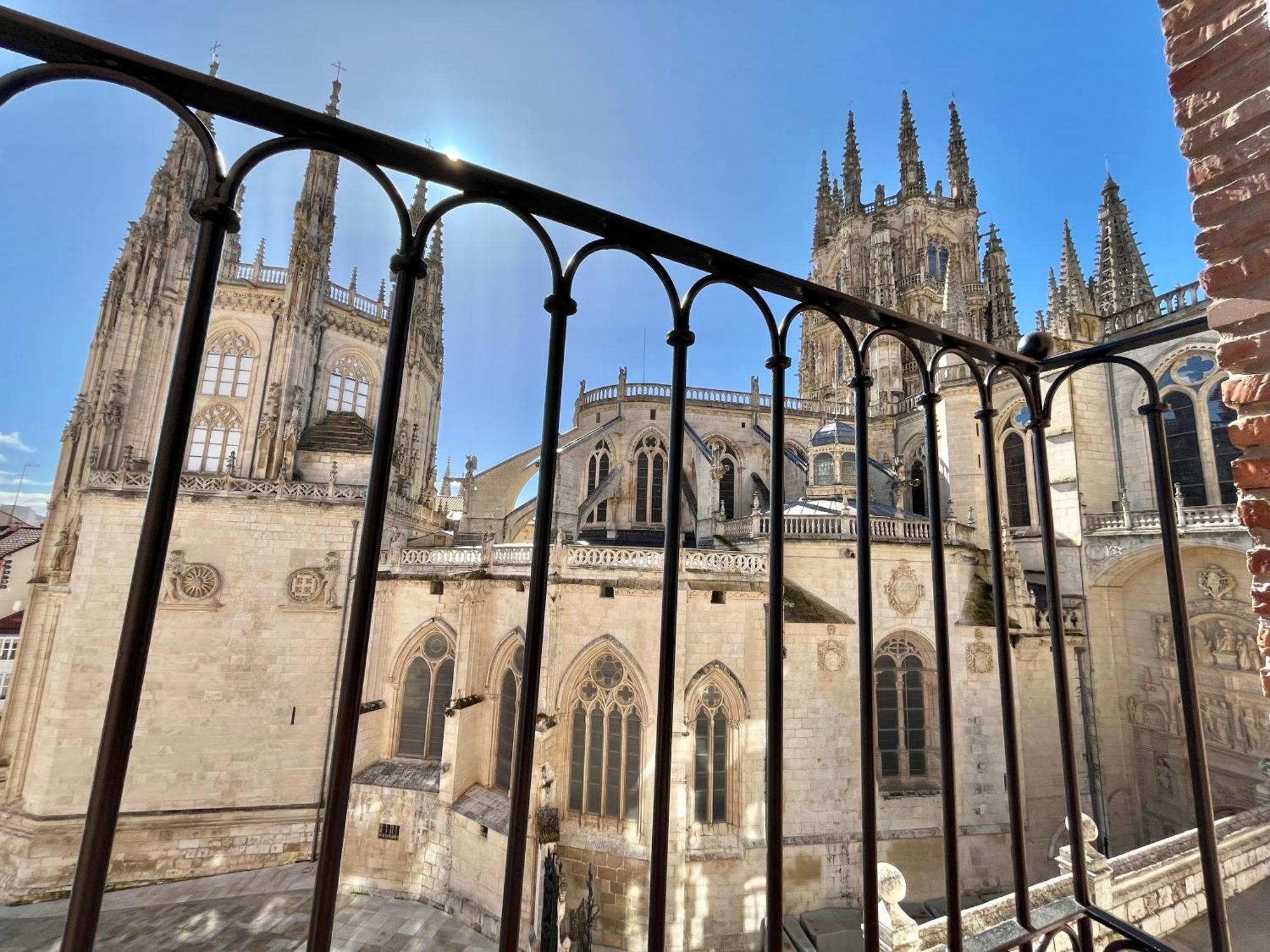 Апартаменты Acariciando La Catedral Vista Espectacular Бургос Экстерьер фото
